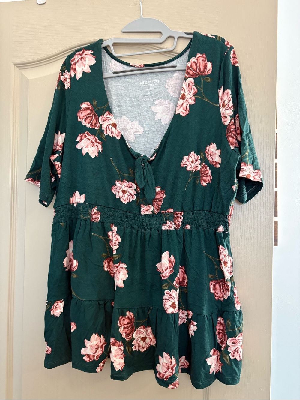 torrid Green Floral Short Sleeve Tie-Front Top